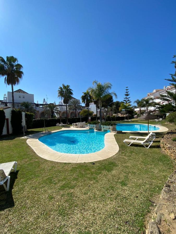 Luxury Beach Side Apartment In Marbella Playa Esterno foto